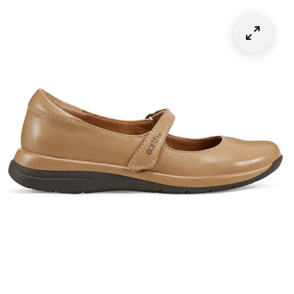 Earth Women's Medium Natural Mary Jane Flats